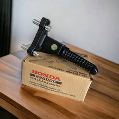 RS150 RSX150 WINNER X RACING REAR FOOTREST WITH EXHAUST BRACKET STAY BAR SET PEMIJAK KAKI BELAKANG RS RSX 150 PNP -By Sea Courier Method 🚢📦