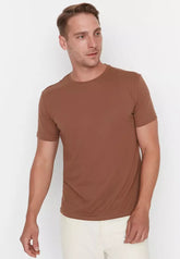 Brown Men's Basic Regular / Regular Cut, Crew Neck Short Sleeved T-Shirt