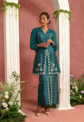 Embroidered Pleated Kurung Labuh