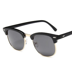 Classic Style Polarized Sunglasses UV400 Protection