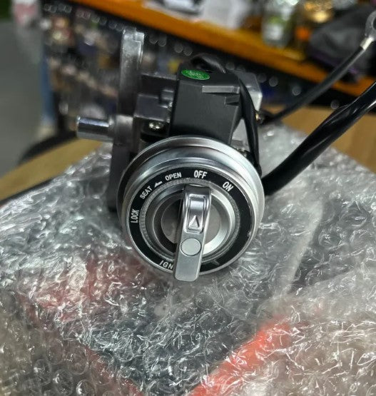 Magic Boy Y15ZR/LC135 V8 Smart Keyless Set -By Sea Courier Method 🚢📦
