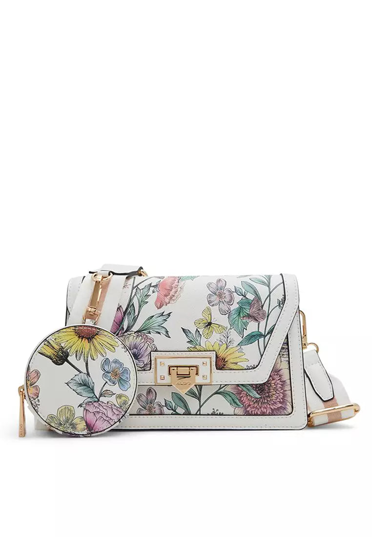 Travelly Crossbody Bag