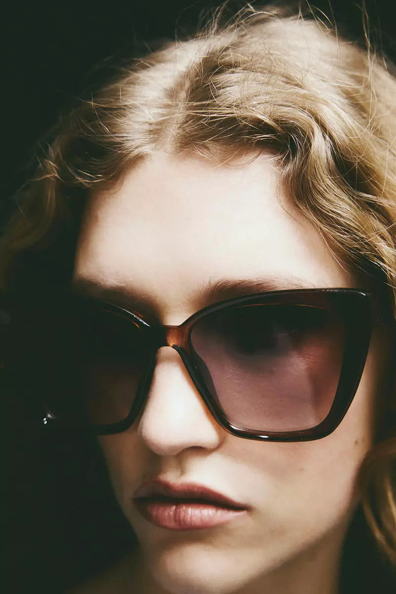 Cat-eye sunglasses