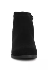 Back Panel Chelsea Boots in Black