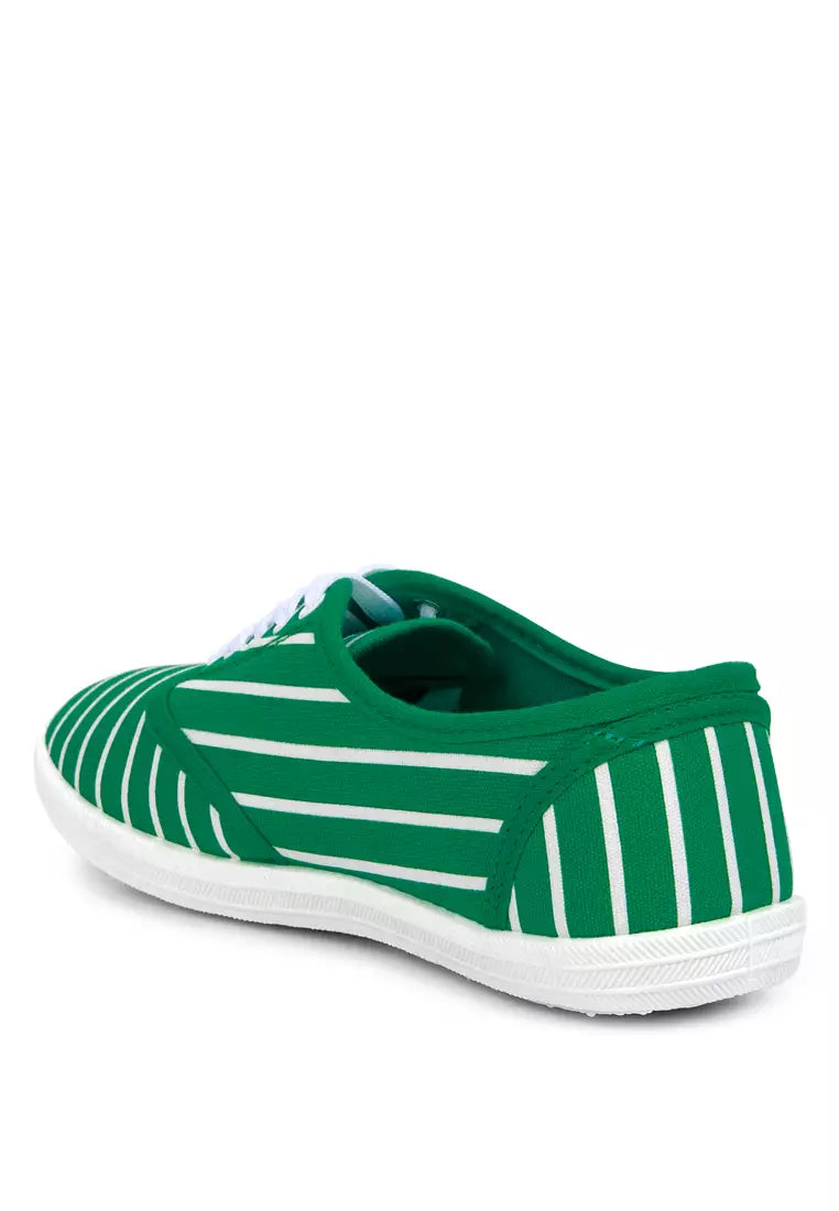 Breathable Lightweight Canvas Sneakers in Green