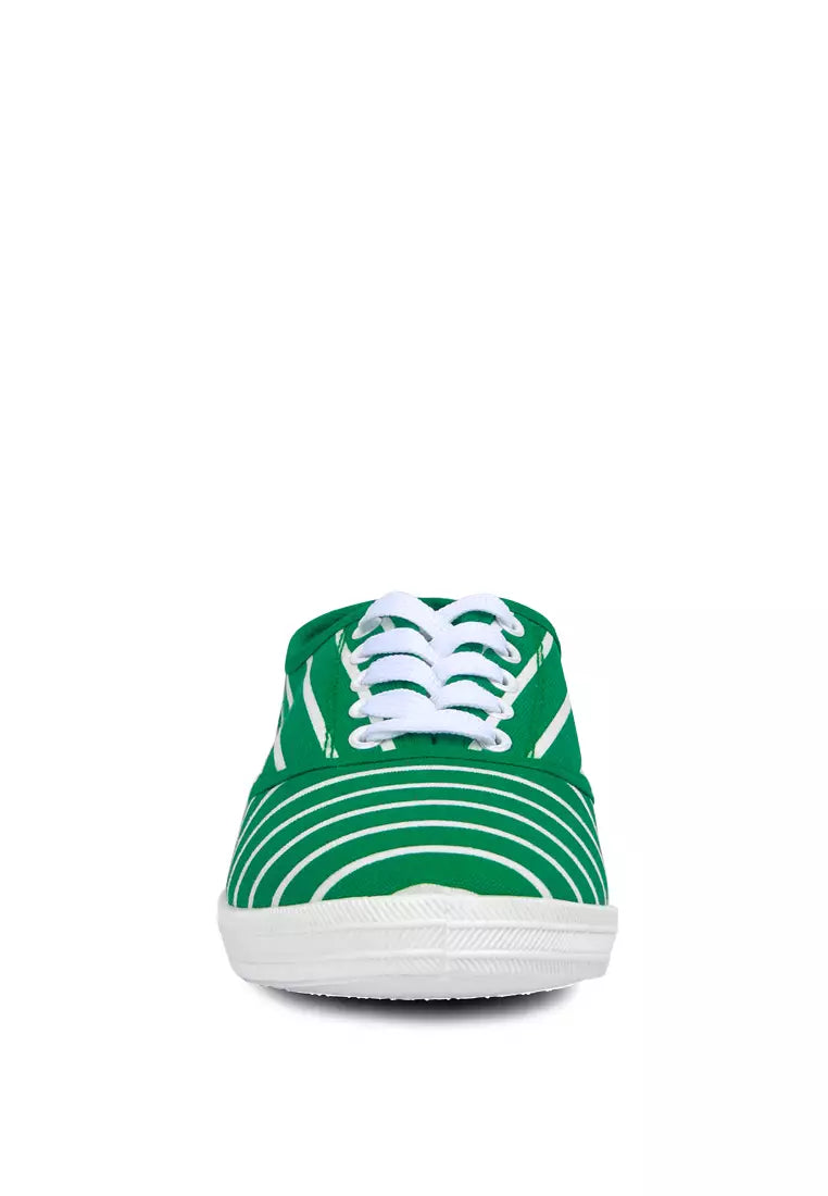 Breathable Lightweight Canvas Sneakers in Green