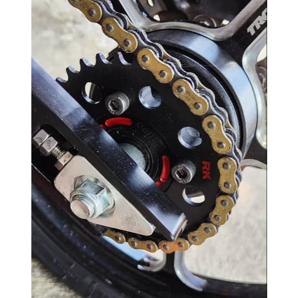 DHC- 100% ORI RK LC135 Y125ZR RXZ Y110SS Y100SS 415 YAMAHA ( 1SET ) SPROCKET 132L XER ORING CHAIN 415 GOLD SPOKET LC SPOCKET -By Sea Courier Method 🚢📦