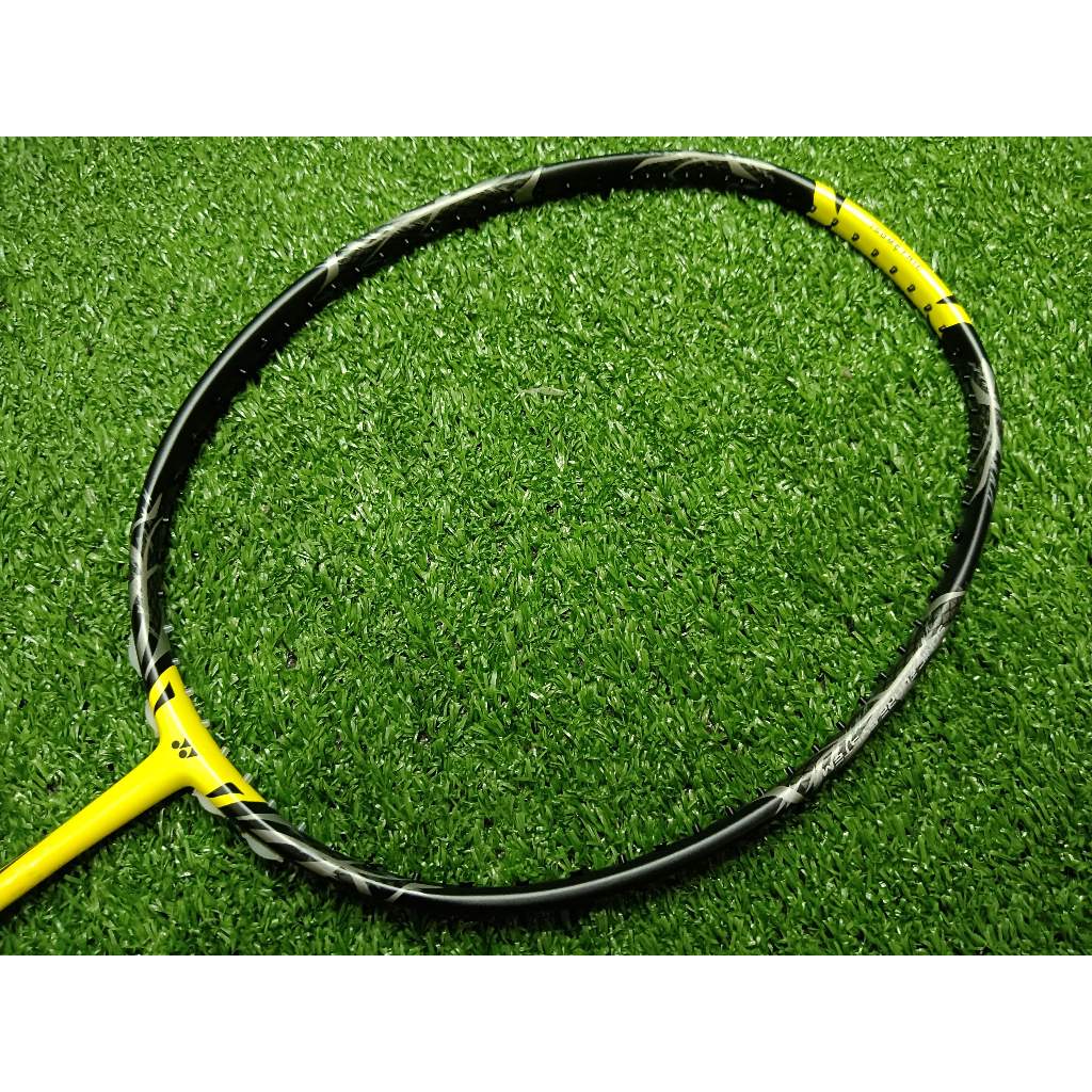 YONEX Nanoflare 1000Z 30Lbs (FREE STRING & GRIP)- By SEA Courier Method 🚢