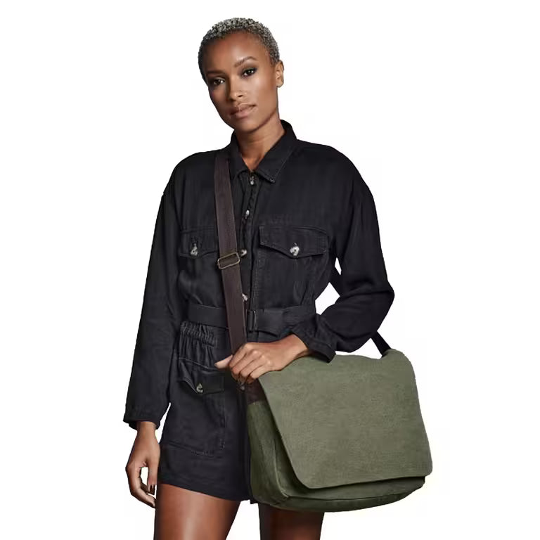 Quadra Vintage Canvas Messenger Bag