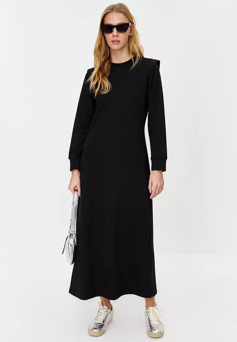 Modest Long Sleeves Crew Neck Dress